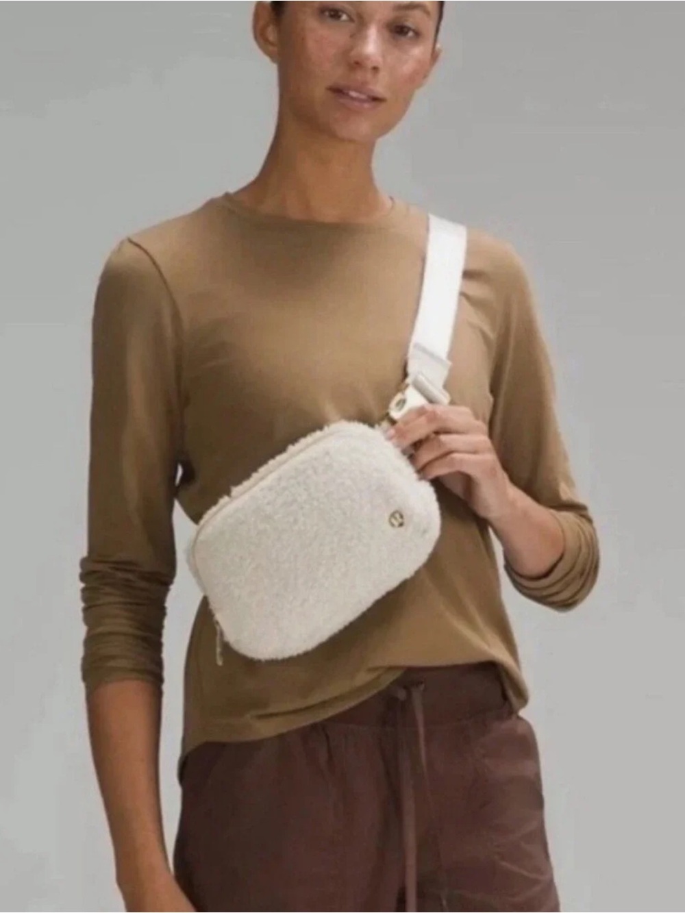 Cozy rare lululemon Cream Sherpa 2L Crossbody Bag belt bag